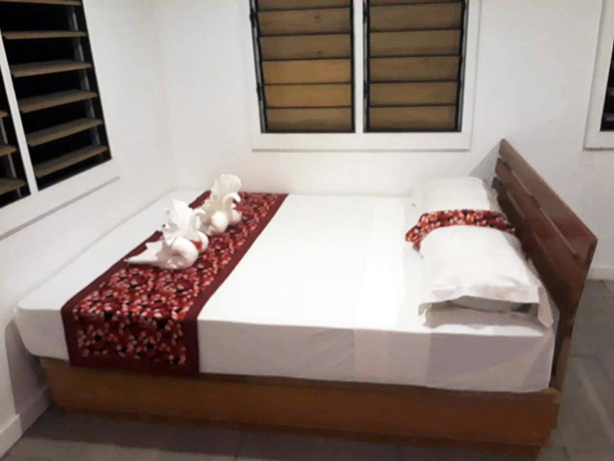 ราตู คีนี แบ๊คแพคเกอร์ แอนด์ ไดฟ์ รีสอร์ต Hotel เกาะมานา ภายนอก รูปภาพ