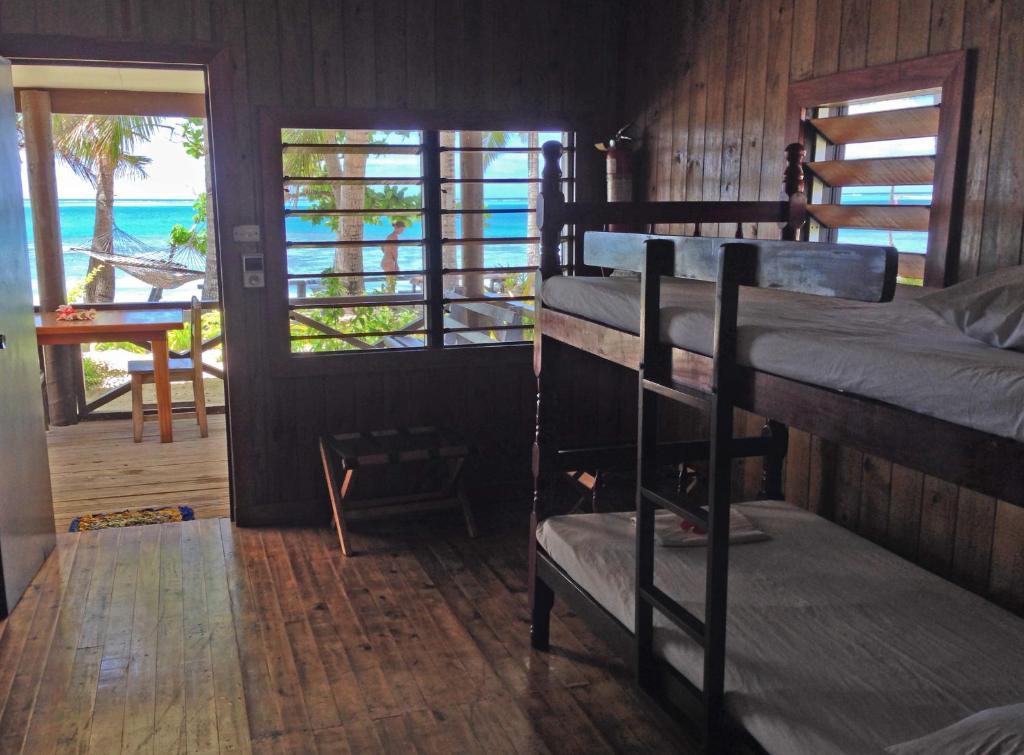 ราตู คีนี แบ๊คแพคเกอร์ แอนด์ ไดฟ์ รีสอร์ต Hotel เกาะมานา ห้อง รูปภาพ