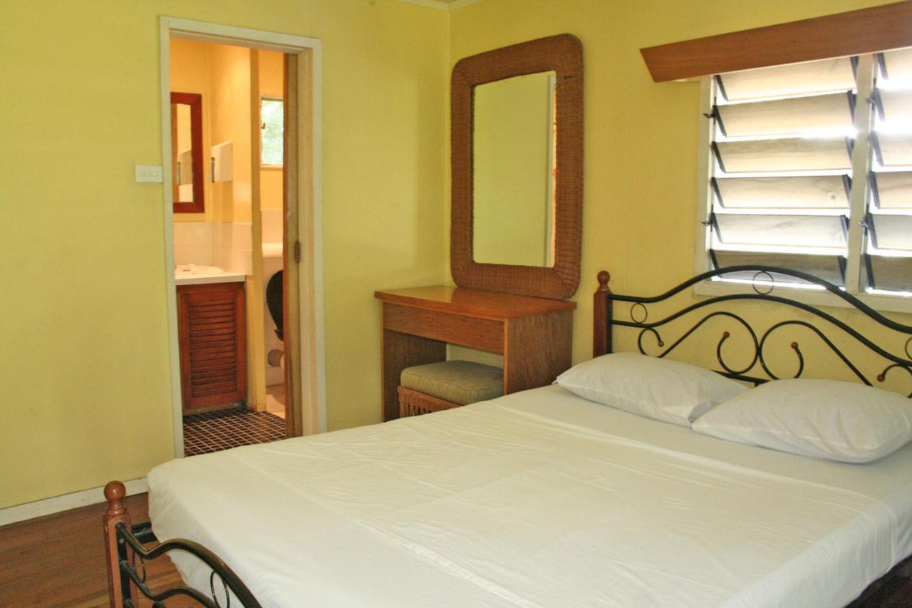 ราตู คีนี แบ๊คแพคเกอร์ แอนด์ ไดฟ์ รีสอร์ต Hotel เกาะมานา ห้อง รูปภาพ